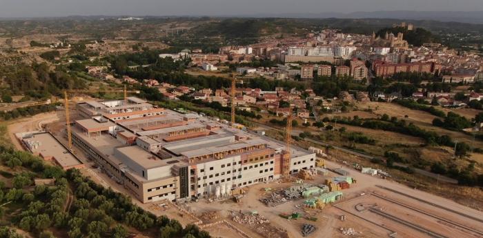 Estado actual de las obras de construcción del futuro Hospital de Alcañiz.