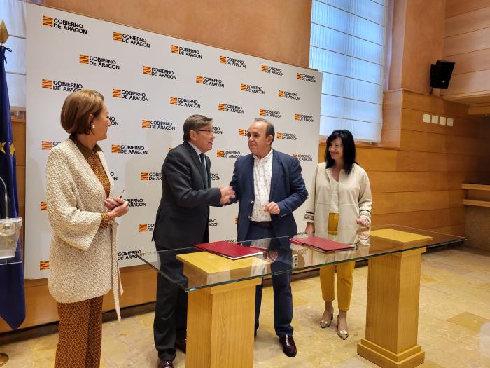 Aliaga firma el convenio del Plan de Sostenibilidad Turística con la Mancomunidad del Alto Valle del Aragón