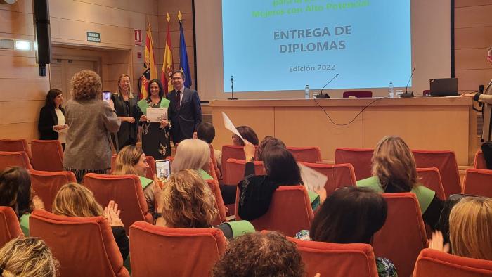 Marta Gastón clausura el II Programa de Desarrollo para la Dirección para mujeres con Alto Potencial