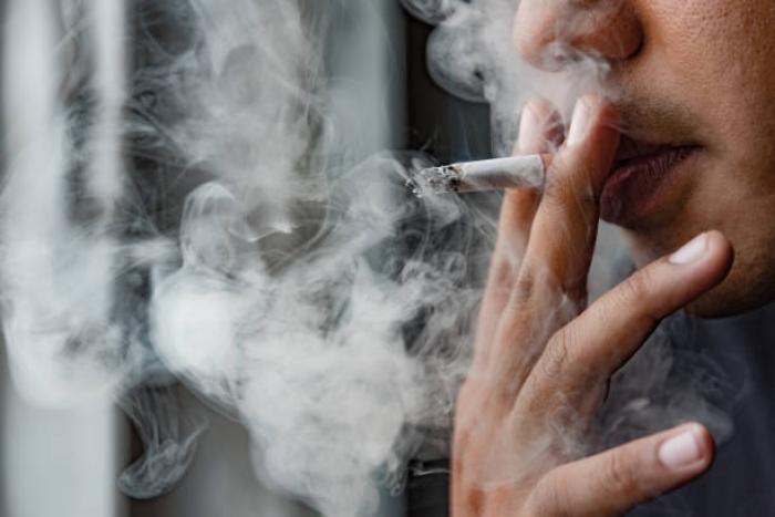 Se estima una media nacional de 51.870 muertes atribuibles al año por fumar