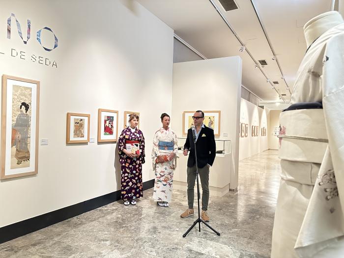 Pedro Olloqui en la inauguración de la exposición este viernes en el Museo de Zaragoza