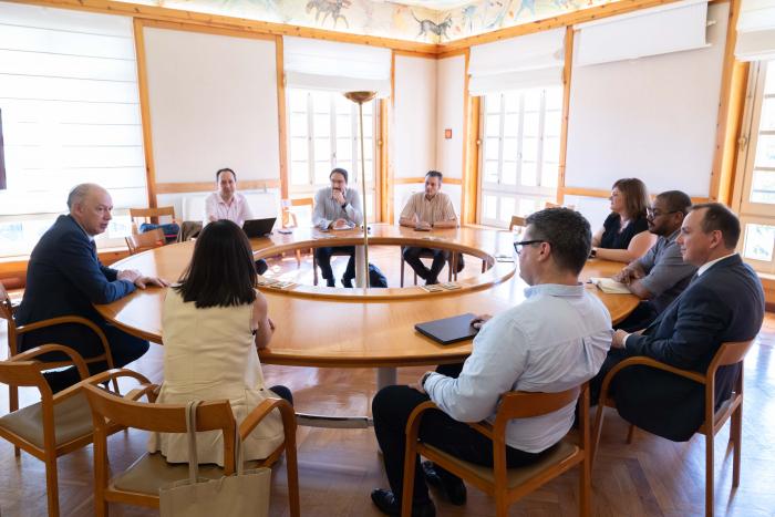 Empresarios brasileños se reúnen con el Gobierno de Aragón para conocer la Red Unificada de Comunicaciones