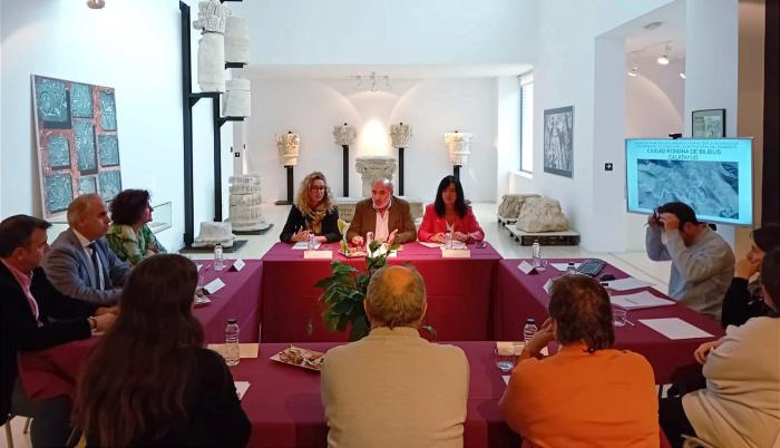 En el encuentro han participado representantes del Gobierno central, del Ejecutivo aragonés y del Ayuntamiento de Calatayud.