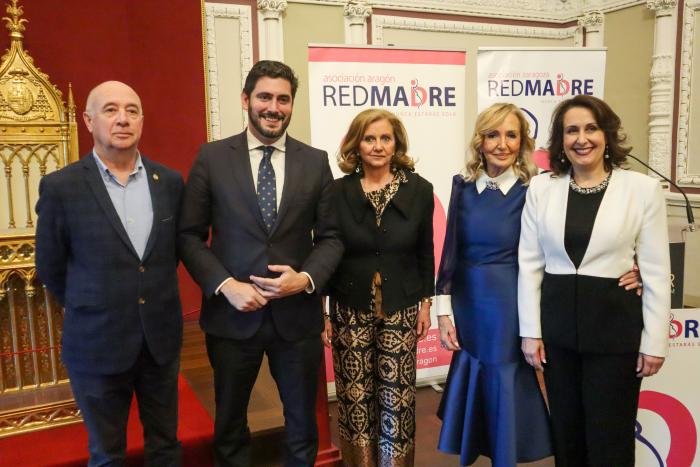 Alejandro Nolasco y Luis Loren; junto a las presidentas de RED Madre en Aragón y Zaragoza