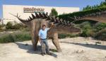 El paleontólogo Alberto Cobos toma posesión de su cargo como director de la Fundación Dinópolis