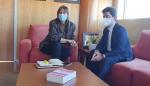 La consejera de Sanidad se ha reunido con el alcalde de Huesca