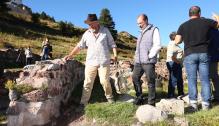 Lambán visita el yacimiento arqueológico del Hospital de Santa Cristina de Somport