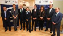 El presidente de Aragón y la ministra Calviño visitan la sede de CEOEA