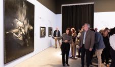 El presidente de Aragón, Jorge Azcón, ha inaugurado esta tarde la exposición 'Aragón y las Artes 1957-1975' en el IAACC Pablo Serrano.