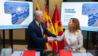 Azcón participa en la firma de un acuerdo en materia de vivienda con el Ayuntamiento de Zaragoza