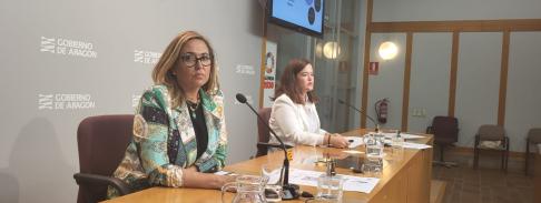 Mayte Pérez y María Goikoetxea presentan los datos del IAM por el 25 N