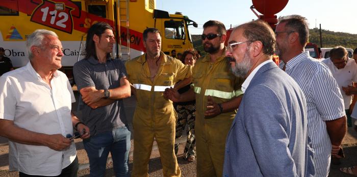 Lambán visita la zona afectada por el incendio de Ateca