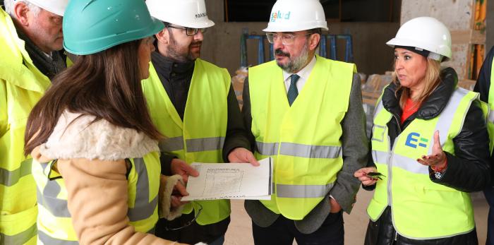 El Presidente Lambán visita las obras del hospital de Teruel
