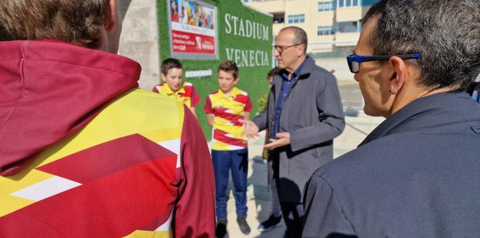 El consejero Felipe Faci visita el Stadium Venecia de Zaragoza
