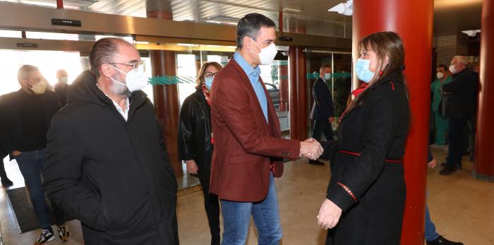 Lambán y Sánchez visitan el Hospital Clínico Universitario Lozano Blesa