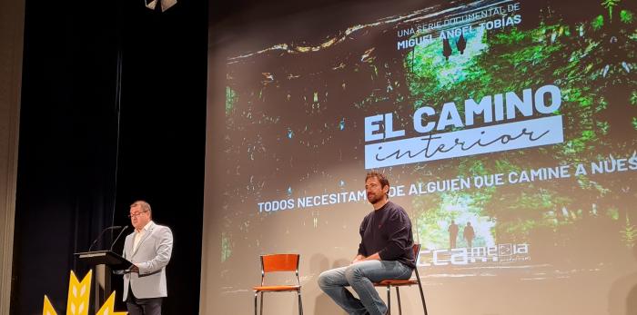 Proyección del documental 'El camino interior' en el Teatro Marín de Teruel
