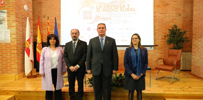 Lambán inaugura la jornada sobre la empresa y el medio rural en la EUPLA