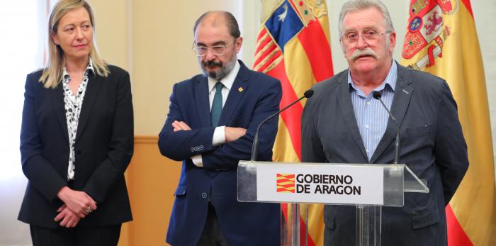 El Presidente de Aragón recibe a responsables de una empresa y dan a conocer su proyecto inversor