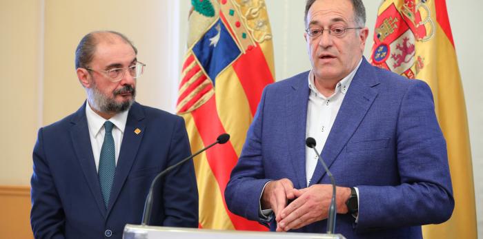 El Presidente de Aragón recibe a responsables de una empresa y dan a conocer su proyecto inversor