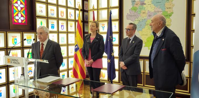 Firma del convenio de colaboración relacionado con el impulso de la economía circular en Aragón
