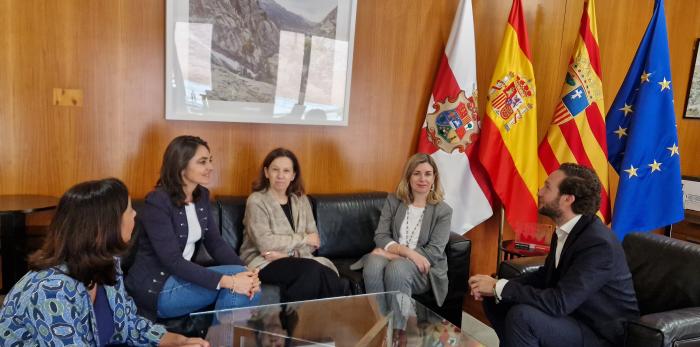 La consejera Claudia Pérez Forniés ha visitado hoy la ciudad de Huesca.