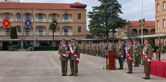 La consejera de Presidencia, Tomasa Hernández, asiste a los actos en honor al Patrón de los Especialistas del Ejército de Tierra.