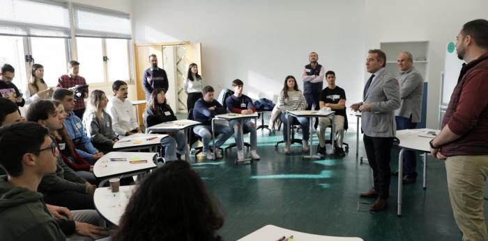 Trece estudiantes aragoneses de FP Dual han debatido, en el Campus Digital, sobre las mejoras de la formación