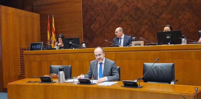 El director general de Salud Mental del Gobierno de Aragón, Manuel Corbera, comparece en las Cortes de Aragón.