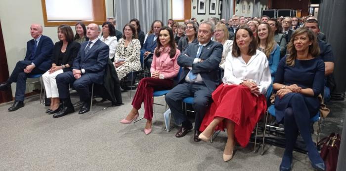 La XV edición de los Premios Atades se han desarrollado este jueves en la sala Goya del Palacio de la Aljafería