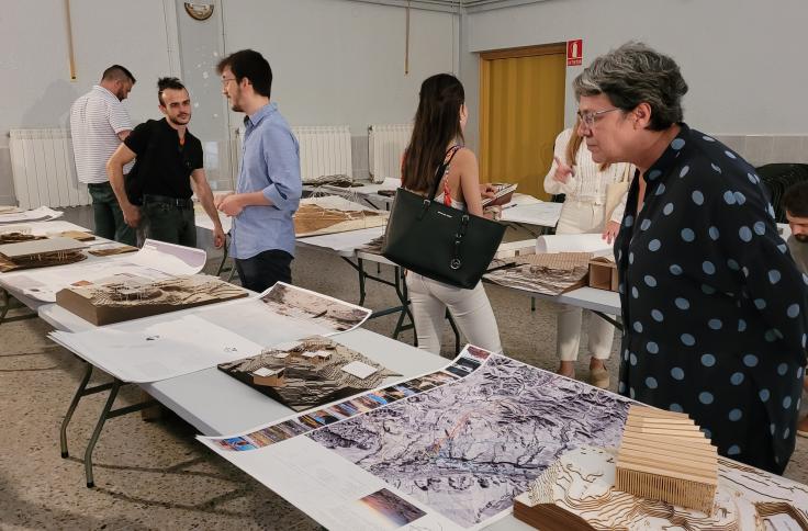 Proyectos del alumnado de Arquitectura para cubrir el yacimiento de Contrebia Belaisca, en Botorrita