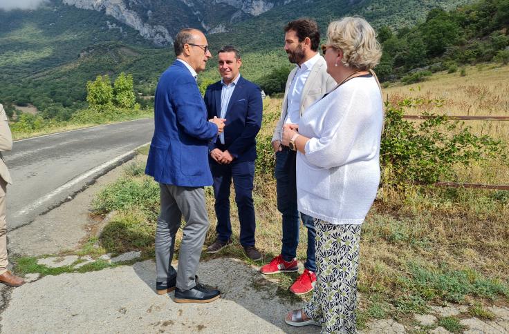 El Gobierno de Aragón ha firmado un convenio de colaboración con Turismo de Aragón, la comarca de Sobrarbe y el Ayuntamiento de El Pueyo de Araguás para facilitar las visitas guiadas a San Victorián