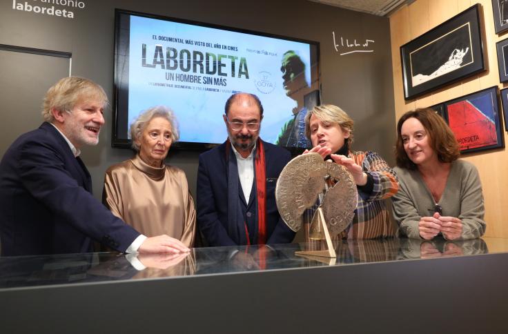 El Presidente de Aragón asiste al acto organizado con motivo del Premio Forqué al documental, Labordeta, un hombre sin más”