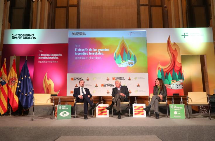 Felipe González y Javier Lambán inauguran el foro ‘El desafío de los grandes incendios forestales. Impactos en el territorio’