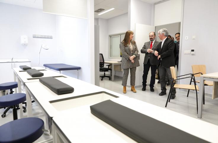 El Presidente de Aragón visita el centro de salud del Barrio Jesús