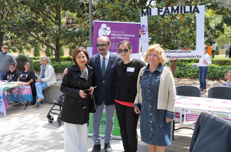 Lambán participa en la celebración del Día Internacional de las familias