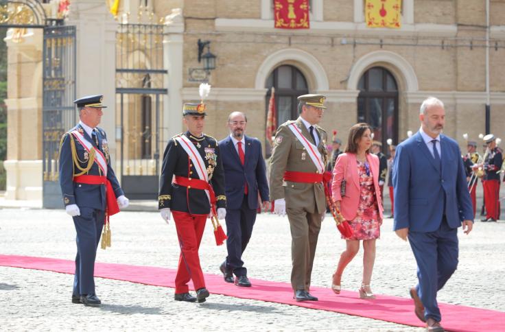 El Presidente de Aragón, Javier Lambán, en la entrega de Reales Despachos en la Academia General Militar de Zaragoza, que ha presidido su Majestad el Rey