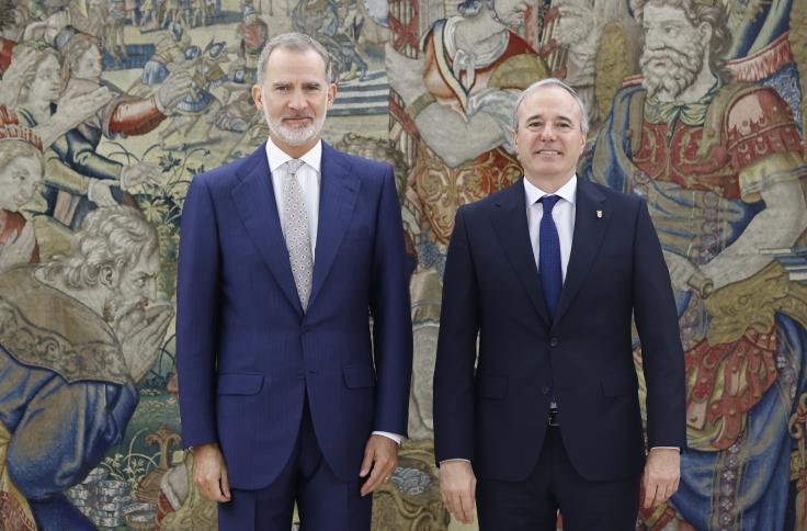 Felipe VI y Jorge Azcón abordan los retos y proyectos futuros de Aragón en una recepción en La Zarzuela