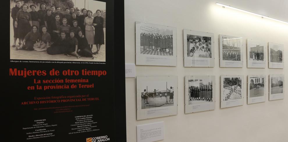 El Archivo Histórico Provincial de Huesca inaugura una muestra fotográfica de la Sección Femenina de Teruel