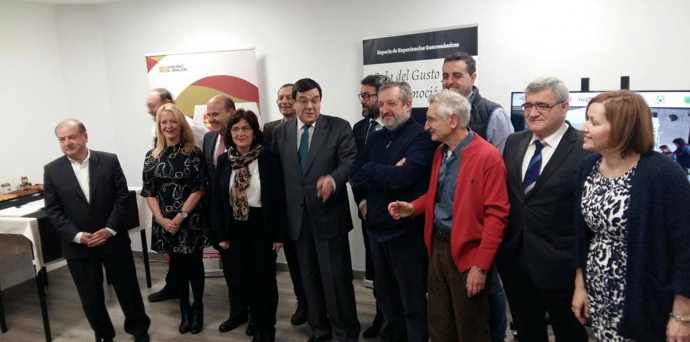 Gobierno de Aragón y once entidades firman un código de buenas prácticas frente al desperdicio alimentario pionero en España