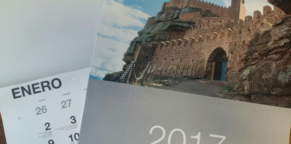 El castillo de Peracense protagoniza el calendario de Turismo de Aragón para 2017
