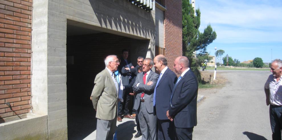 Suelo y Vivienda (SVA) firma con el Ayuntamiento de Fraga el uso de la depuradora de PL Fraga por las empresas del polígono ‘Fondo de La Litera’