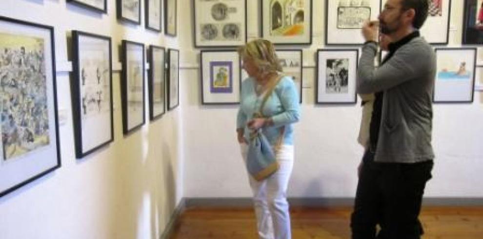 Serrat visita el Museo de Dibujo Julio Gavín