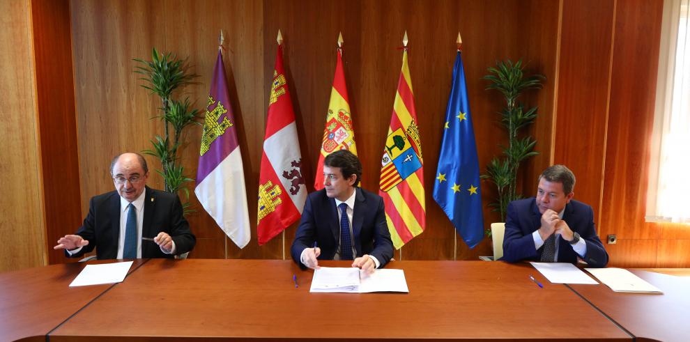 Aragón, Castilla León y Castilla-La Mancha reactivan el debate ante la reforma de financiación autonómica en 2021