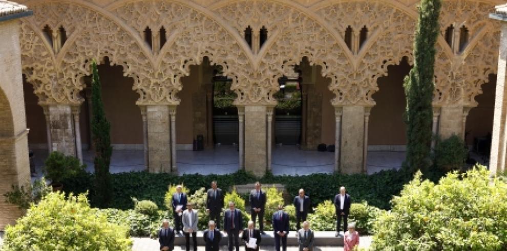 El Presidente de Aragón ha mantenido contacto con los agentes sociales, la FAMCP, Ciudadanos e IU para conocer sus propuestas de futuro 