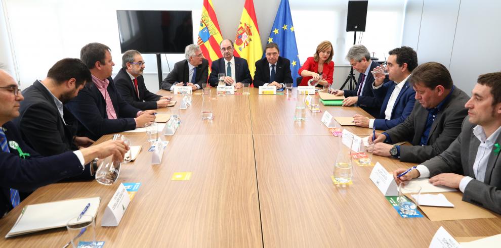 Los gobioernos de España y Aragón, con las organizaciones agrarias