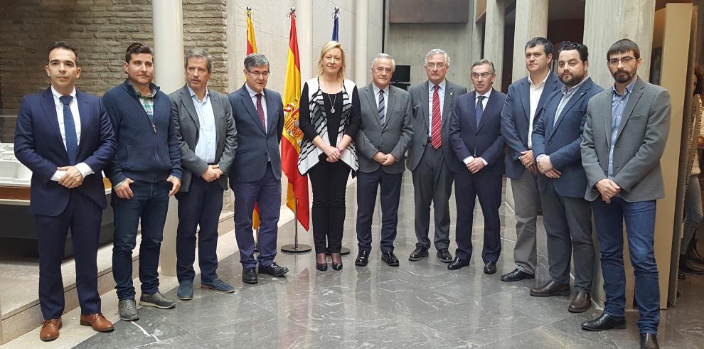 Todos los grupos parlamentarios se adhieren al pacto para impulsar en Aragón la economía circular 