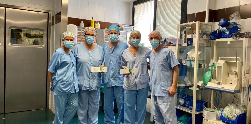 El Hospital Clínico incorpora por primera vez en Aragón un nuevo implante para tratar el glaucoma