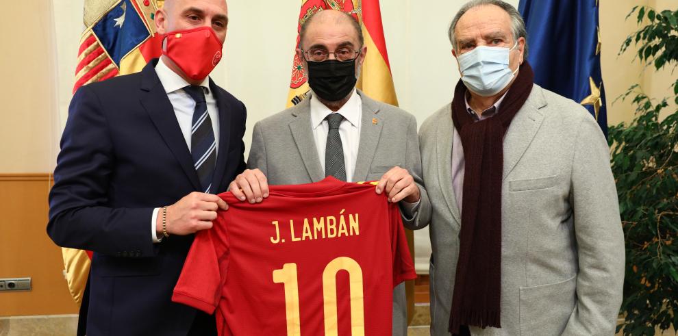 El centenario de la Federación aragonesa de fútbol contará con un equipo de trabajo mixto