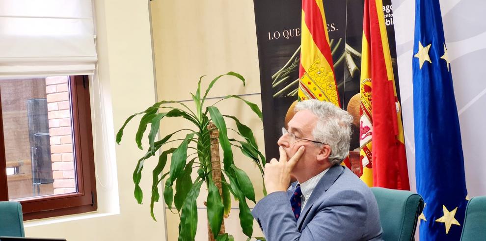 Olona muestra su “total desacuerdo” al enfoque político adoptado para llevar a cabo la reforma de la PAC en España