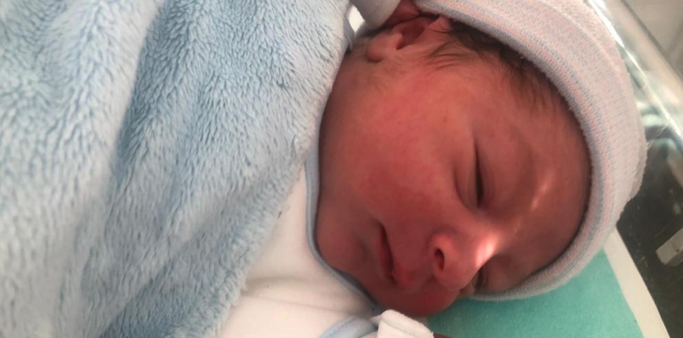 El primer bebé del año 2021 en Aragón se llama Nicolás y ha nacido en el Hospital de Alcañiz a las 12.26 minutos
